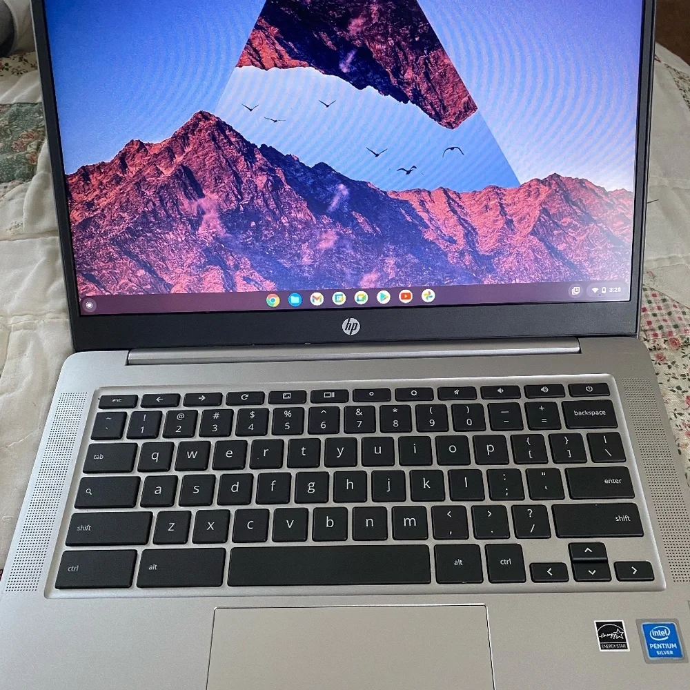 HP Chromebook 14” (2021)